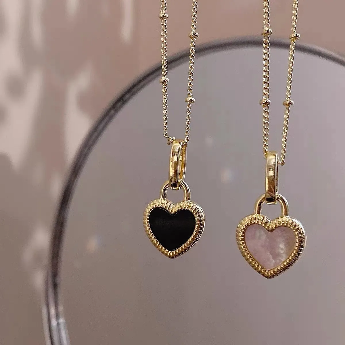 European and American Luxury Stainless Steel Two-side Shell Heart Pendant Necklace 2022 Fashion Jewelry For Woman Sexy Neckchain