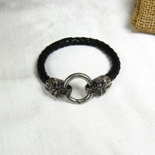 Men Black Leather Bracelet Skull Silver Clasp