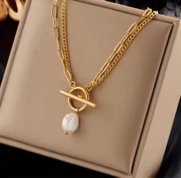 OT Clasp Pearl Pendant Necklace