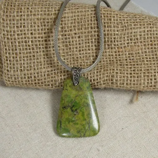 Rare Jasper Prima Verde Gemstone Pendant Necklace